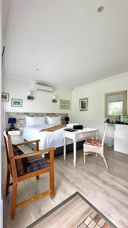 Somerset View Guest House - Housity