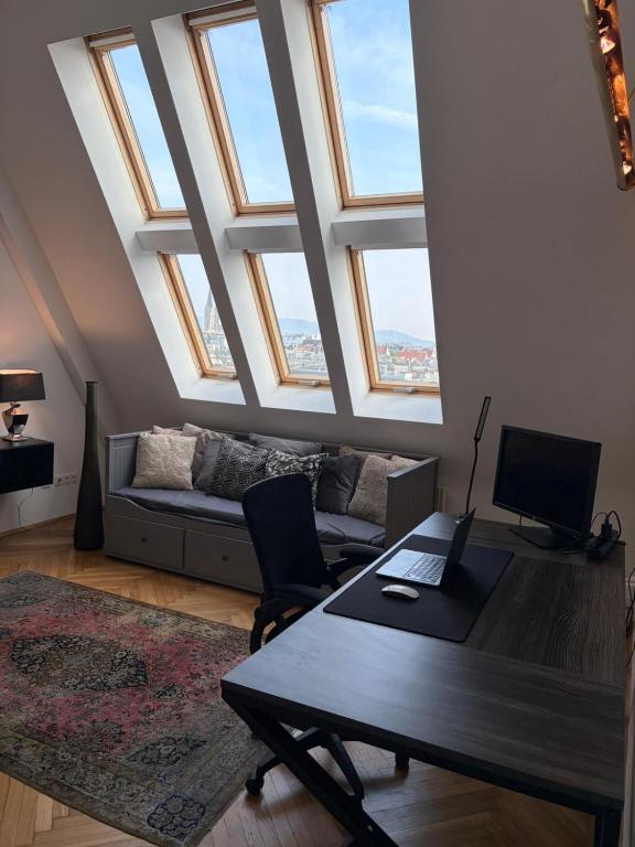 Skyline Retreat in the Heart of Vienna!