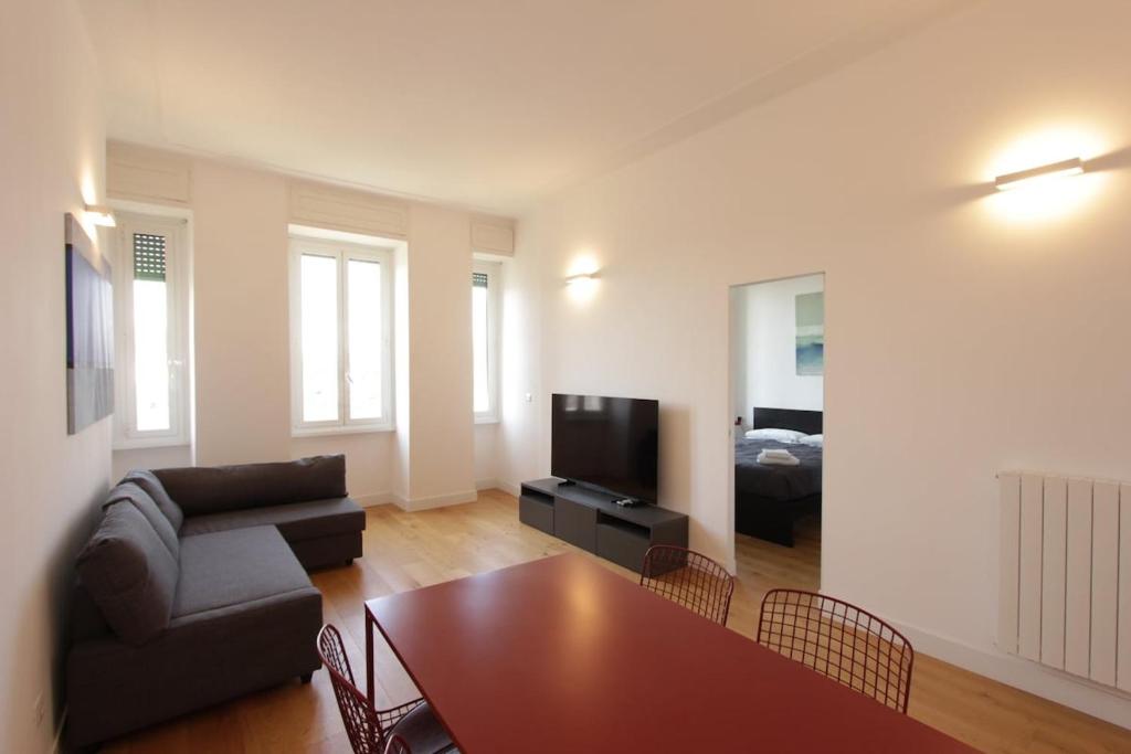 Terrace Apartment near Trastevere Station