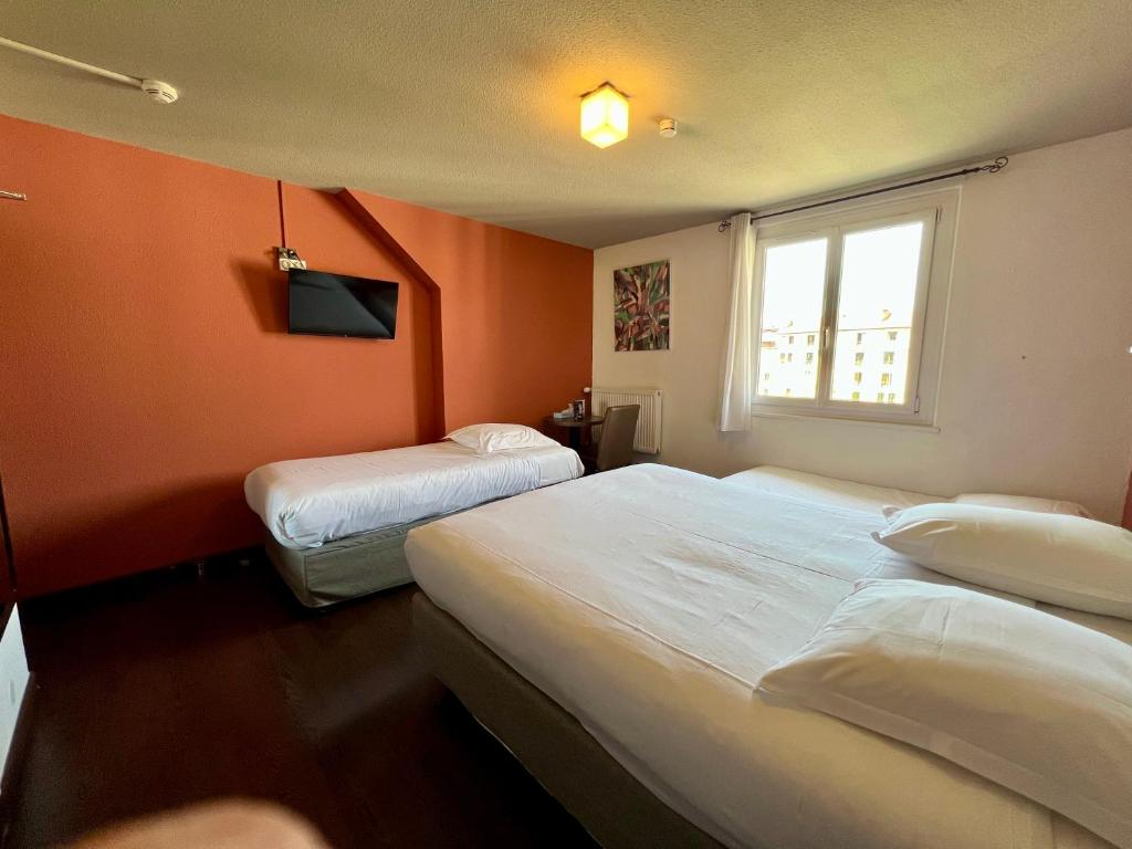 Hotel Thonon Centre Le Comte Rouge - Quadruple Room