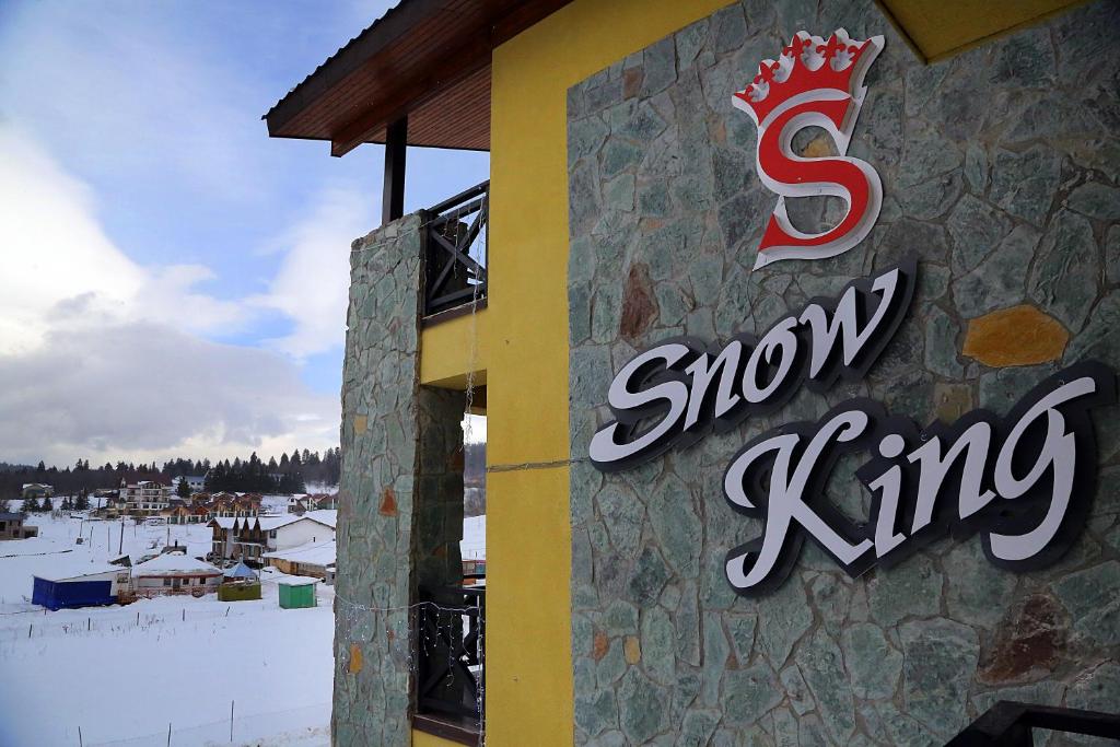 Snow King Hotel v zimě
