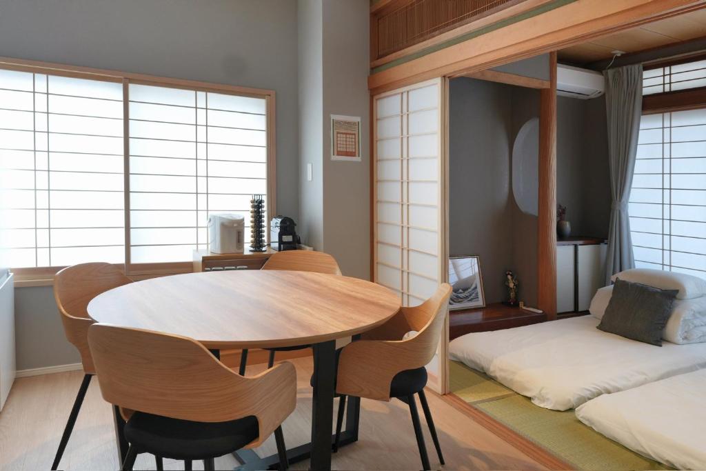 LQ401 Modern Japanese Room, 3 Floor Futons