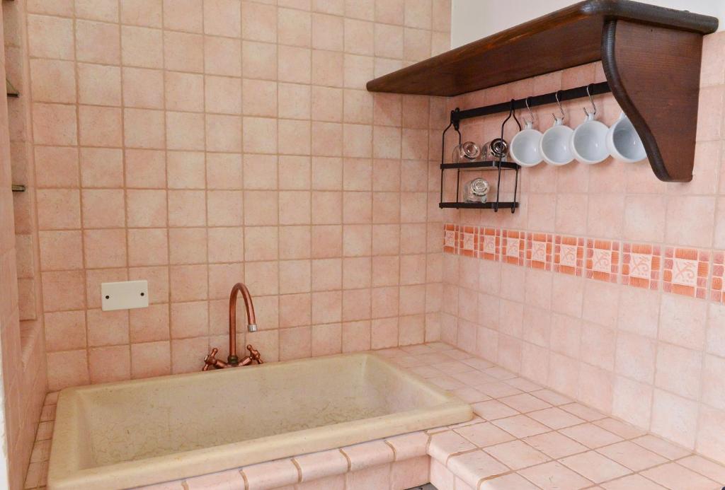 A bathroom at Trullo L'alcova