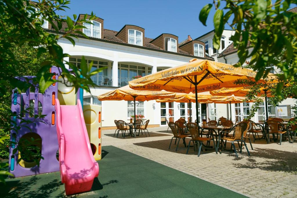 Restavracija oz. druge možnosti za prehrano v nastanitvi Hotel Goldener Fasan