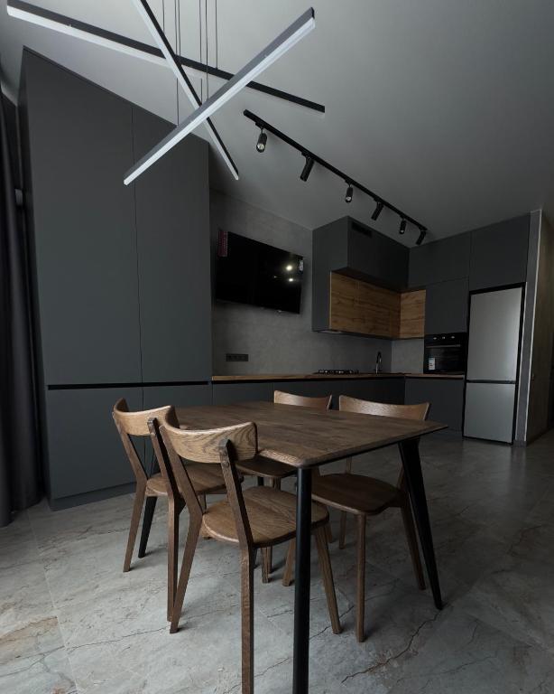 LL Apartment головне фото