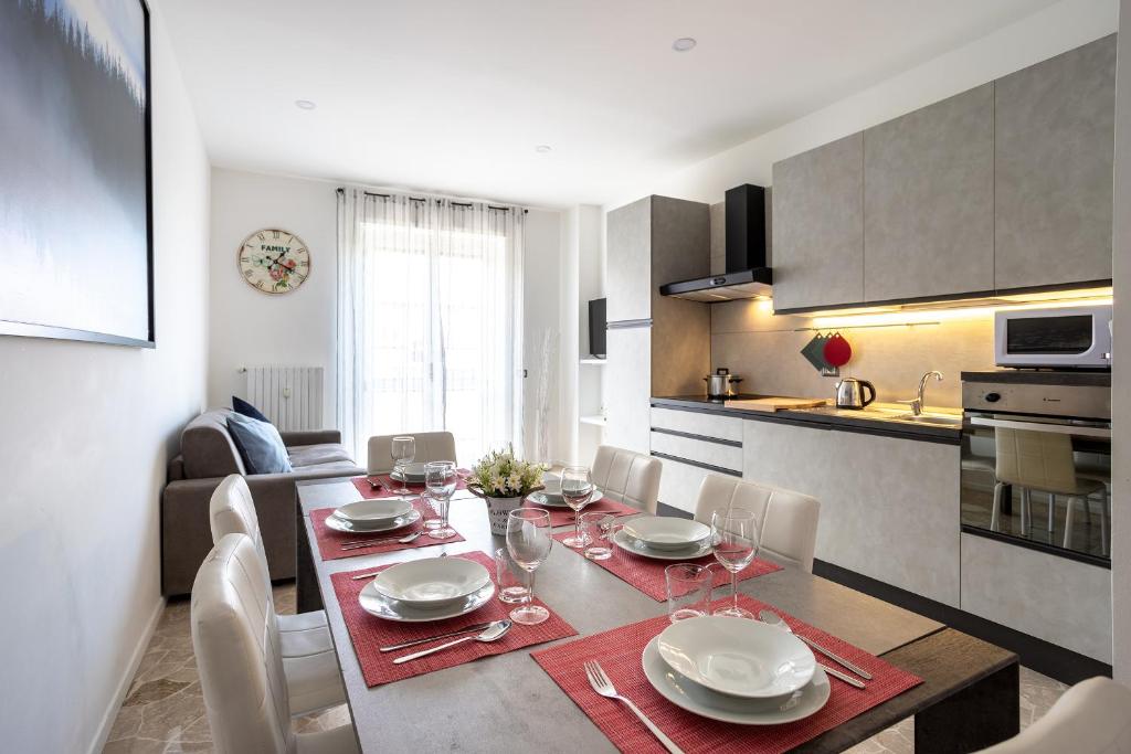 Rent Apartment - Parking and Comfort - Spacious Apt up to 8 Pax