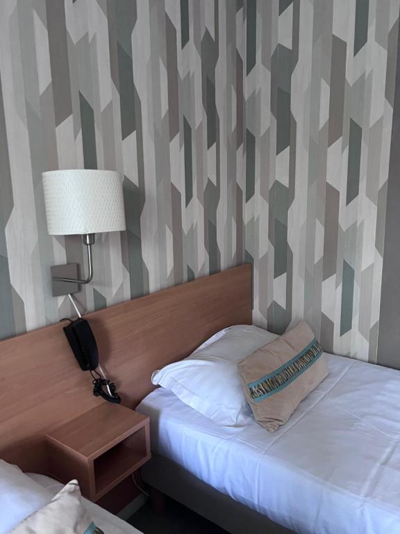 The Originals City, Hôtel Villancourt, Grenoble Sud - 三人间