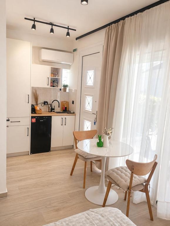 Calyra Studio in Trikala - Near Hospital