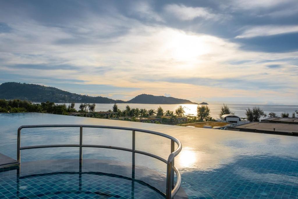 لابی و فضای عمومی The Charm Resort Phuket - تصویر ۵