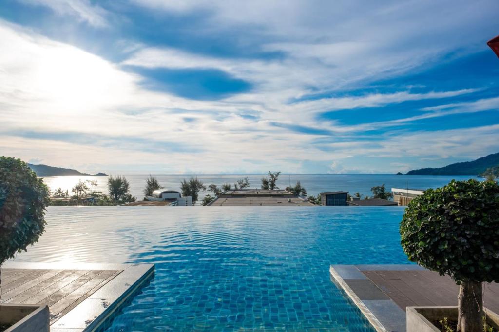 تصویر اتاق‌های The Charm Resort Phuket - تصویر ۲