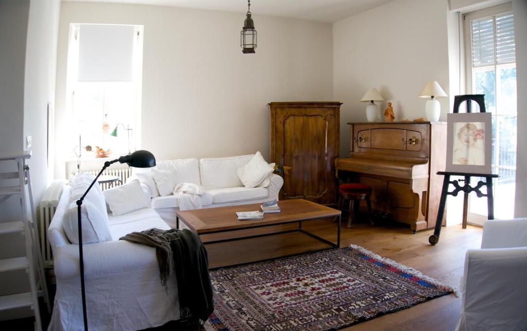 Posezení v ubytování Embassy Row BnB