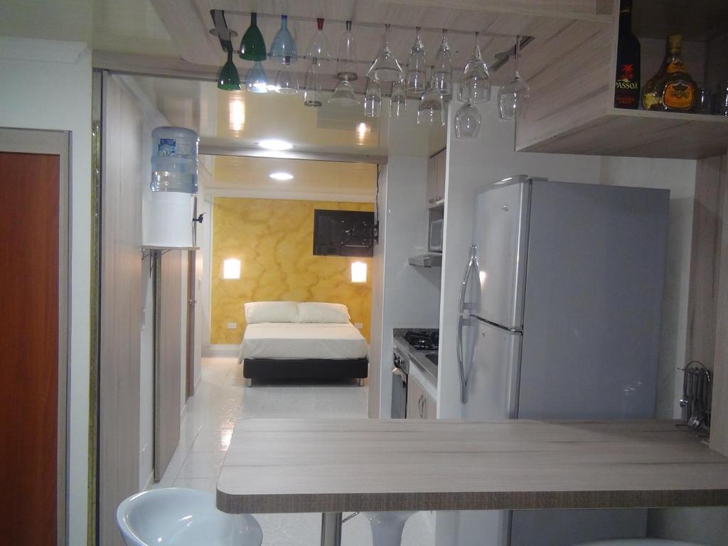 Кухня или мини-кухня в San San Andrés Casa Vacacional 2 by bbbsai
