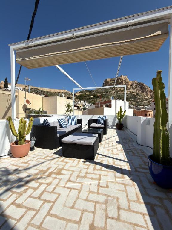 Rooftop Terrace Apartment in Alicante Old Town
