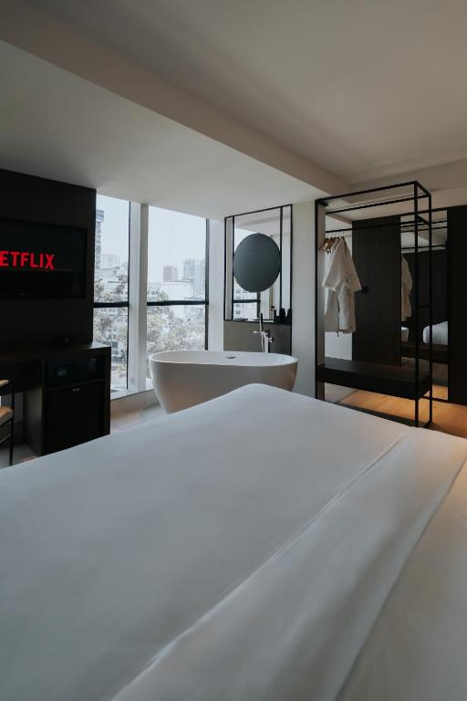Suite Nhìn Ra Thành Phố