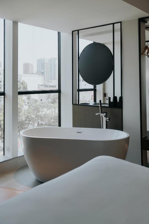 Suite Nhìn Ra Thành Phố