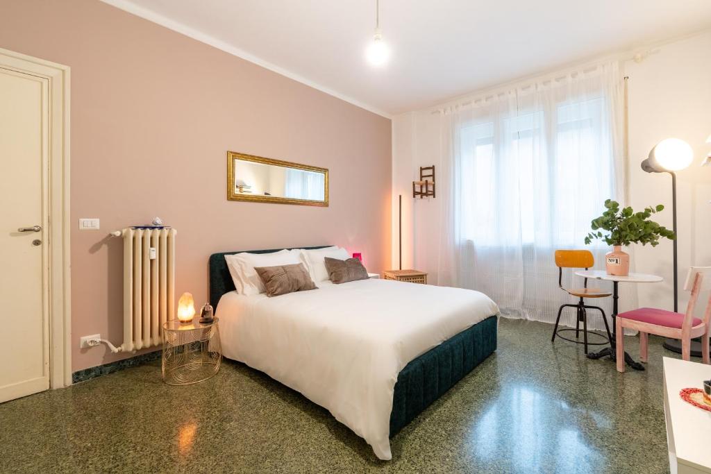Green Marble - Vatican Apartment