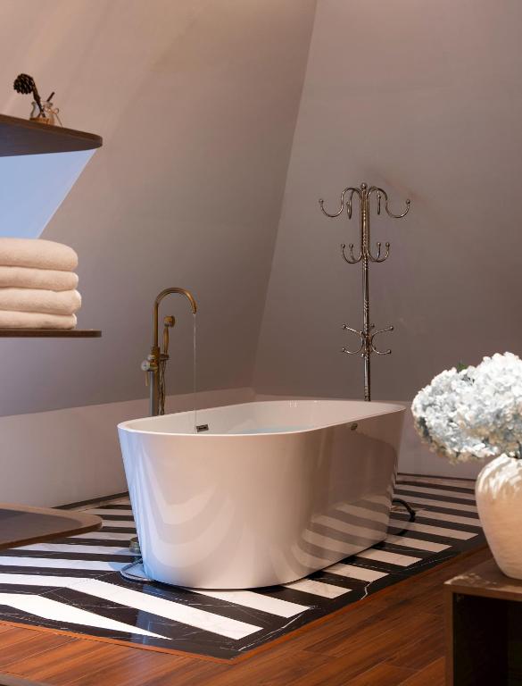 Suite Gia Đình Có Bồn Tắm