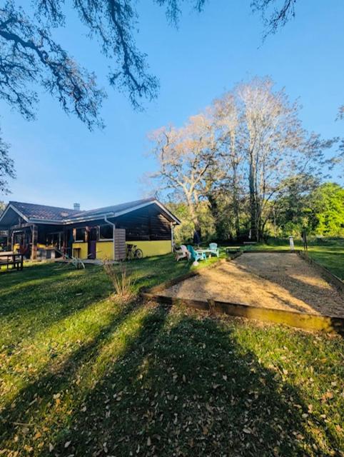 Les Hébergements Nature et Bien-être - Triple Room With Garden View