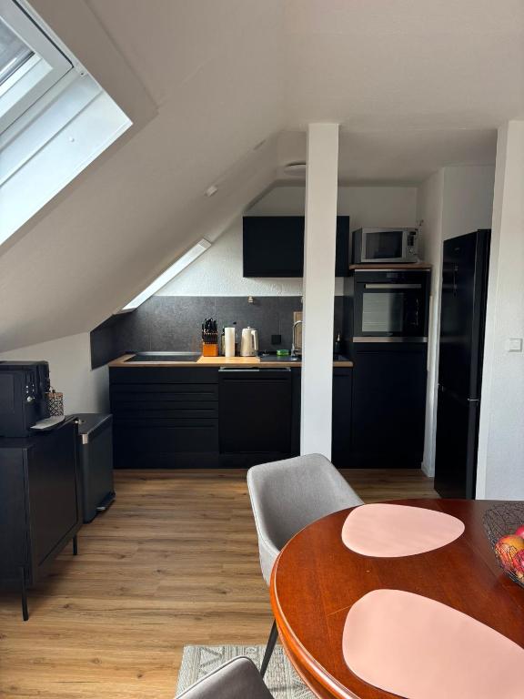 Klimatisierte 3 Zimmer Wohnung mitten im Herz von Nieder-Olm - Appartamento Con 2 Camere Da Letto