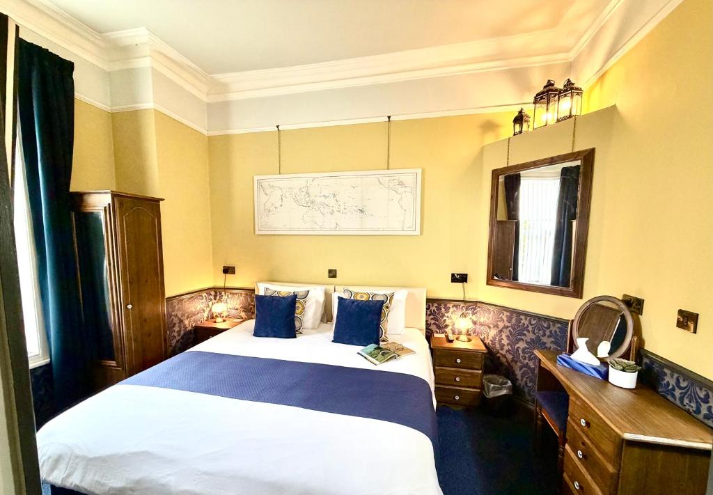 Atlantis Holiday Apartments - Two-Bedroom Apartment