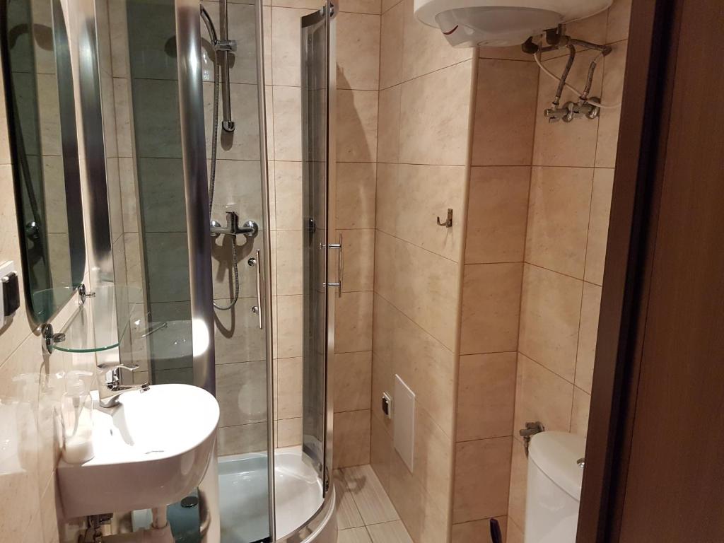 رزرو هتل، خوابگاه و آپارتمان رویا | 09197245267