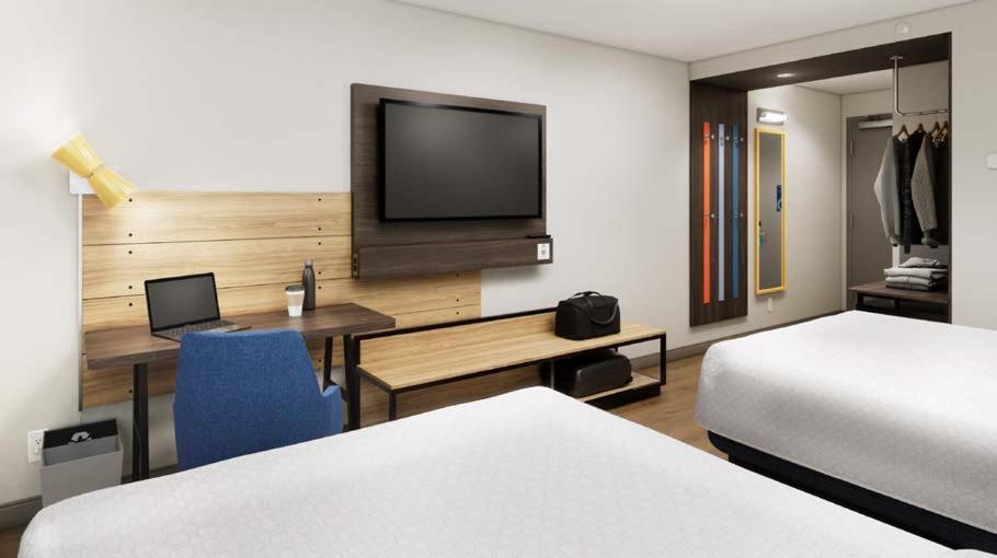 Tru By Hilton Moreno Valley-Riverside Near March Air Reserve - Queen Room With Two Queen Beds - Hearing Access