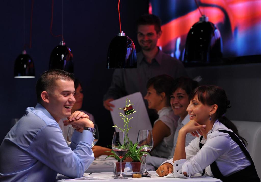 Silver Hotel & Gokart Center - Resim 36