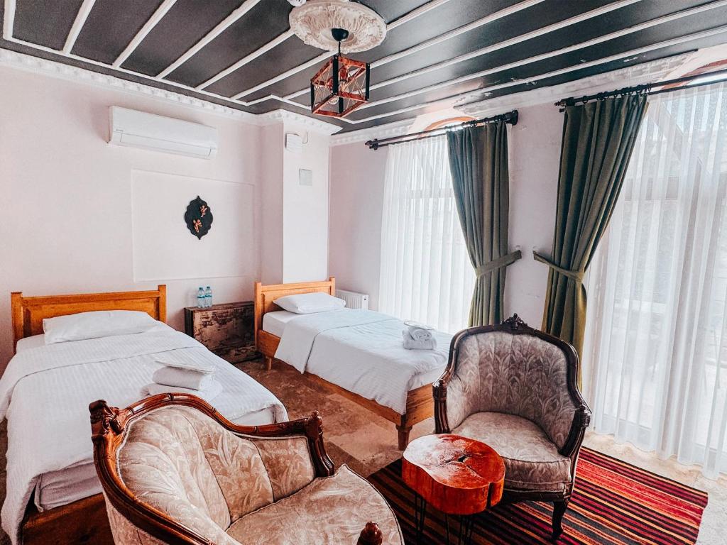 My Cave Suites - Familienzimmer Mit Balkon