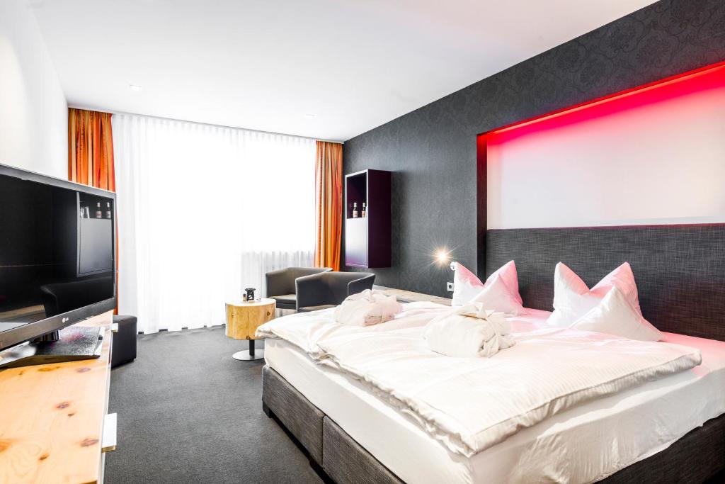 Hotel Tannhof - Double Room With Balcony
