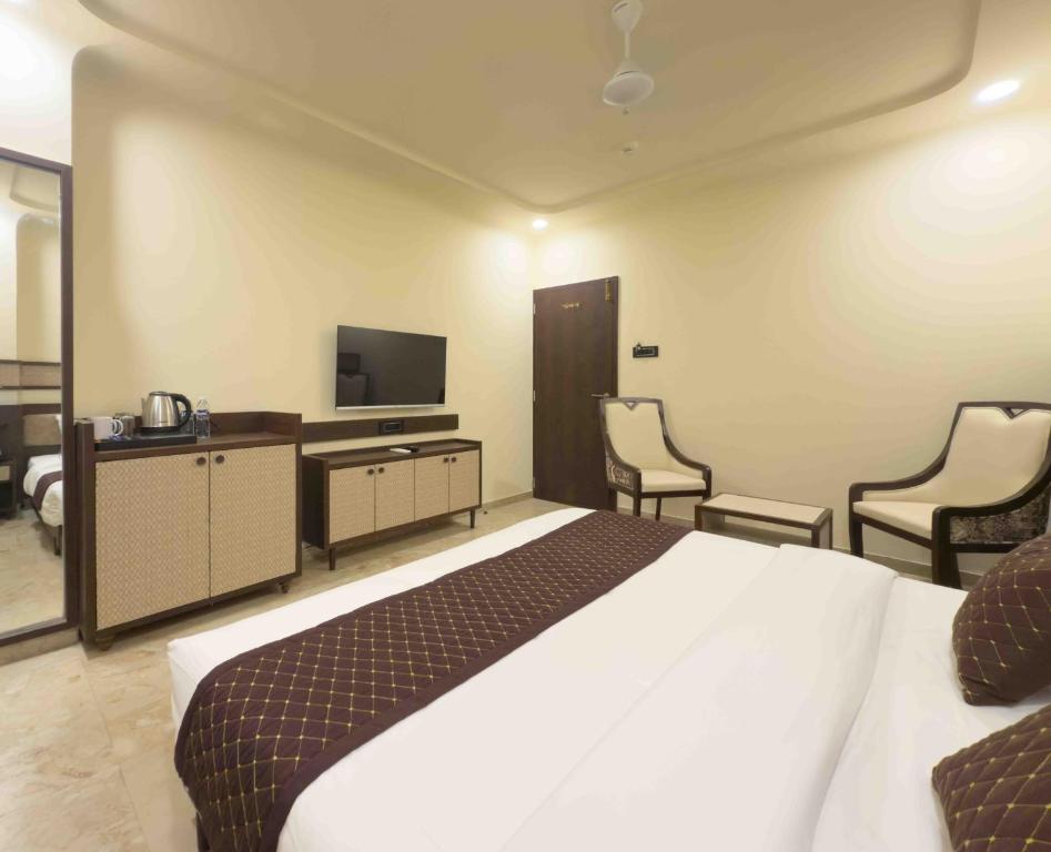 LIORA HOTEL