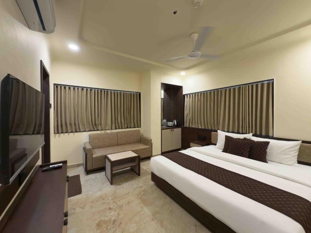 LIORA HOTEL