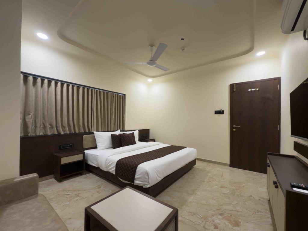 LIORA HOTEL