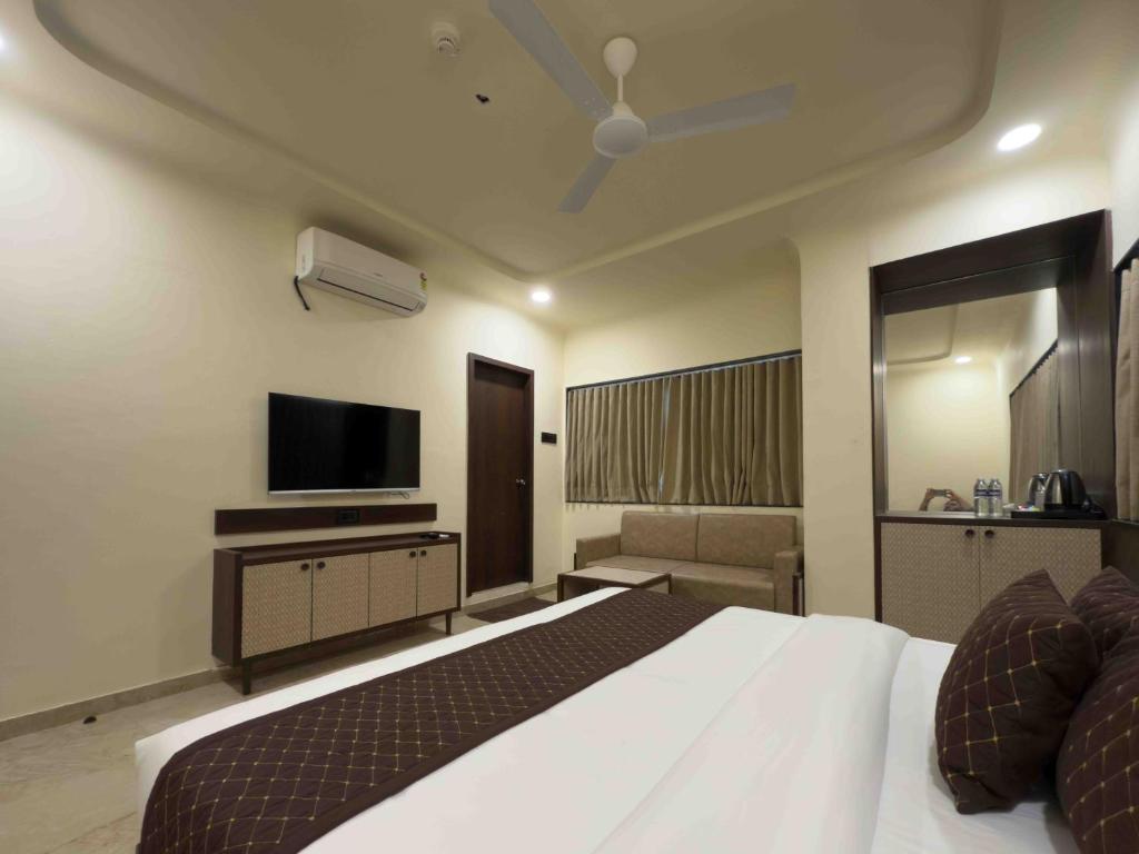 LIORA HOTEL