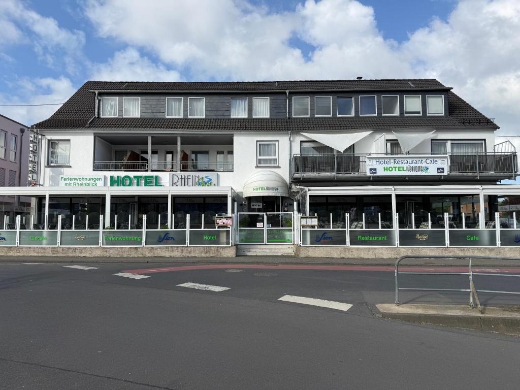 Hotel Rhein INN - Housity