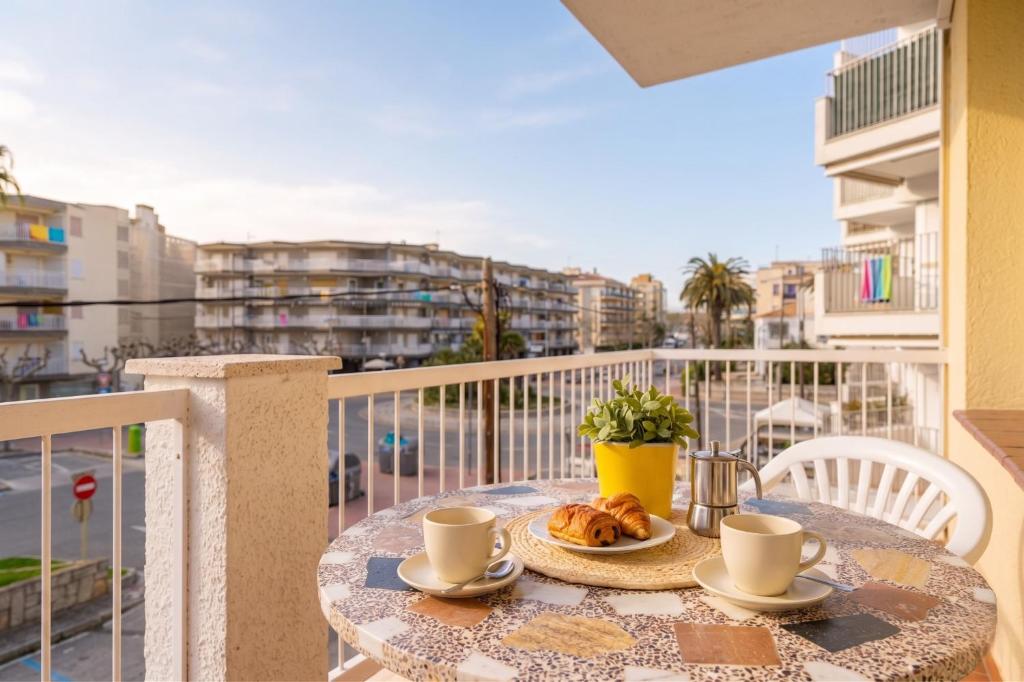 Mediterranean Way - Beach Apartment Regueral