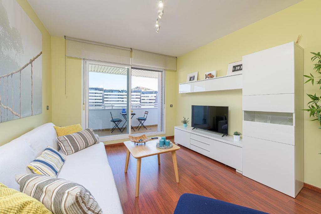 WintowinRentals SkyView Teatinos - Terrace, Bright & Open Views