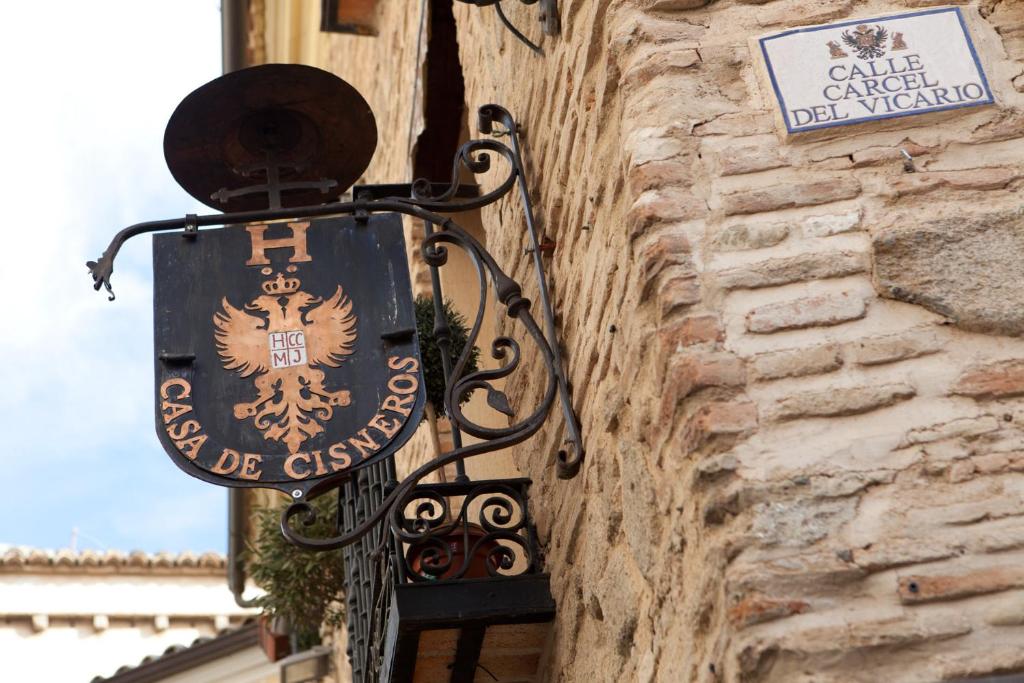 Certifikát, hodnocení, plakát nebo jiný dokument vystavený v ubytování Hospederia Casa de Cisneros