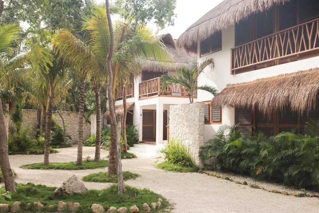 Сад в Prana Boutique Hotel Tulum