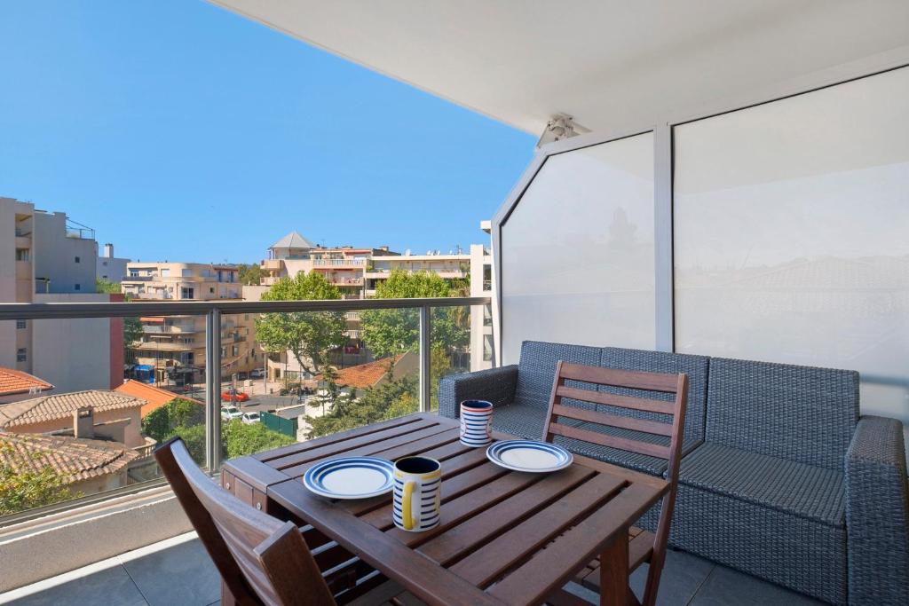Centre juan les pins 2P pkg Elfira