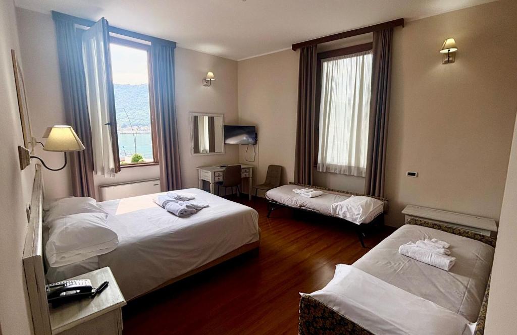 Hotel Sebino - Habitación Cuádruple Con Vistas Al Lago