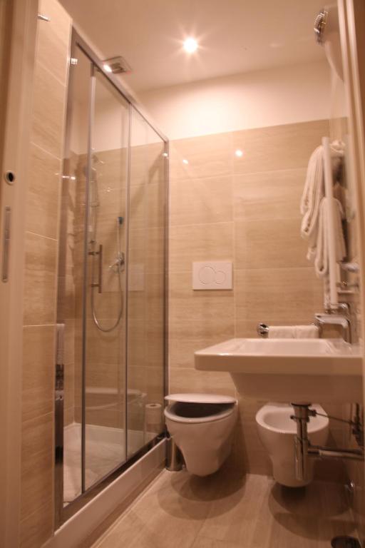 B&B Federica's House In Rome - Quadruple Room With Bathroom