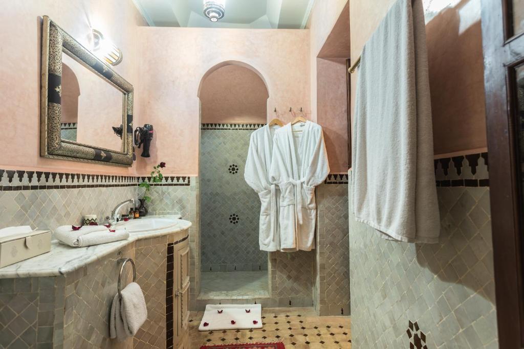 Koupelna v ubytování Riad Nasreen