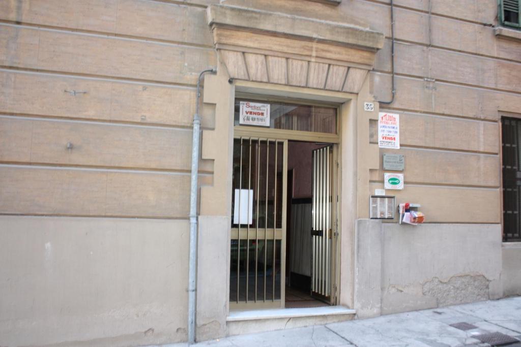 A fachada ou entrada de Camere Andrea
