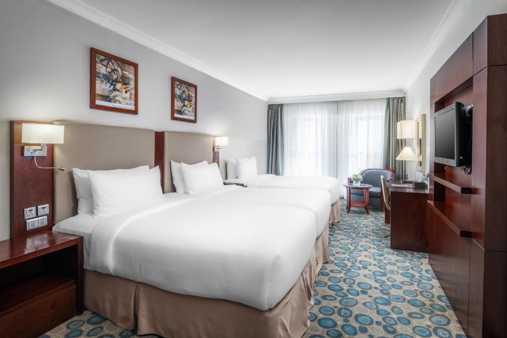 Al Aqeeq Madinah Hotel - 