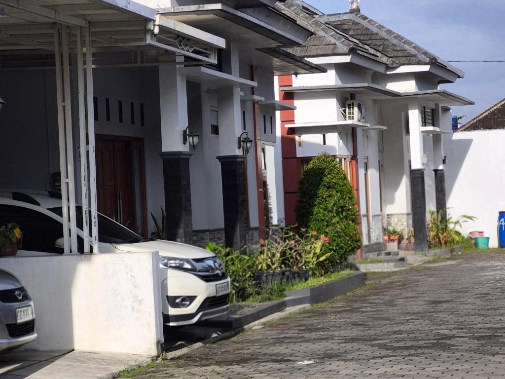 Rama Shinta Kragilan Residence Yogyakarta - Holiday Home
