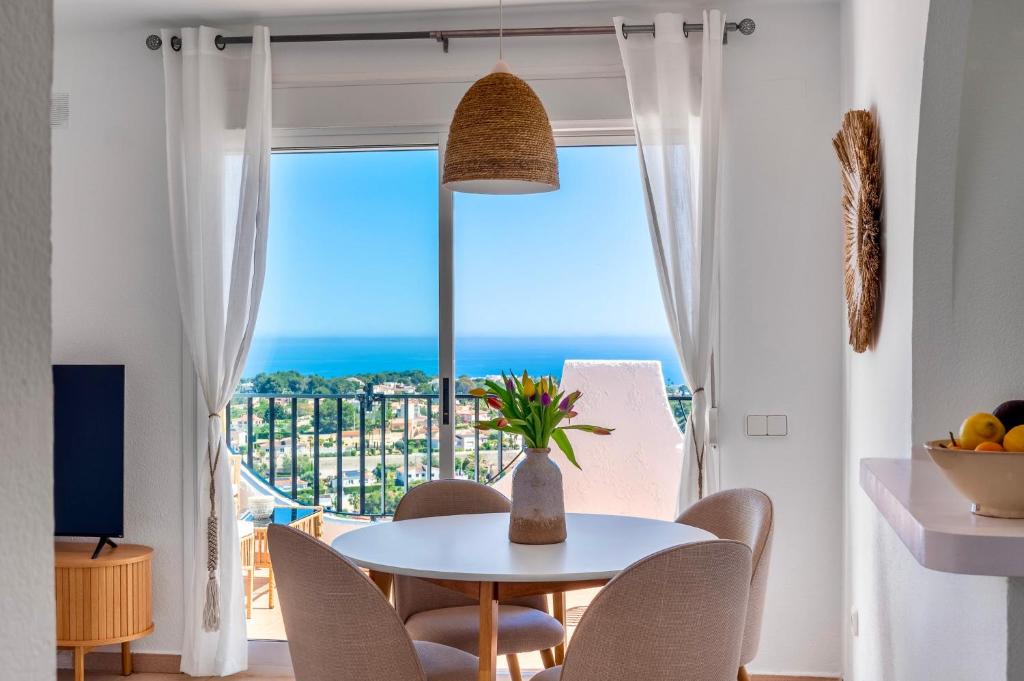 Casa Bellevue, Pools, Terrace, Views