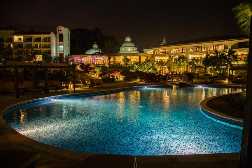 Bazén v ubytování Dreams Playa Bonita All Inclusive nebo v jeho okolí