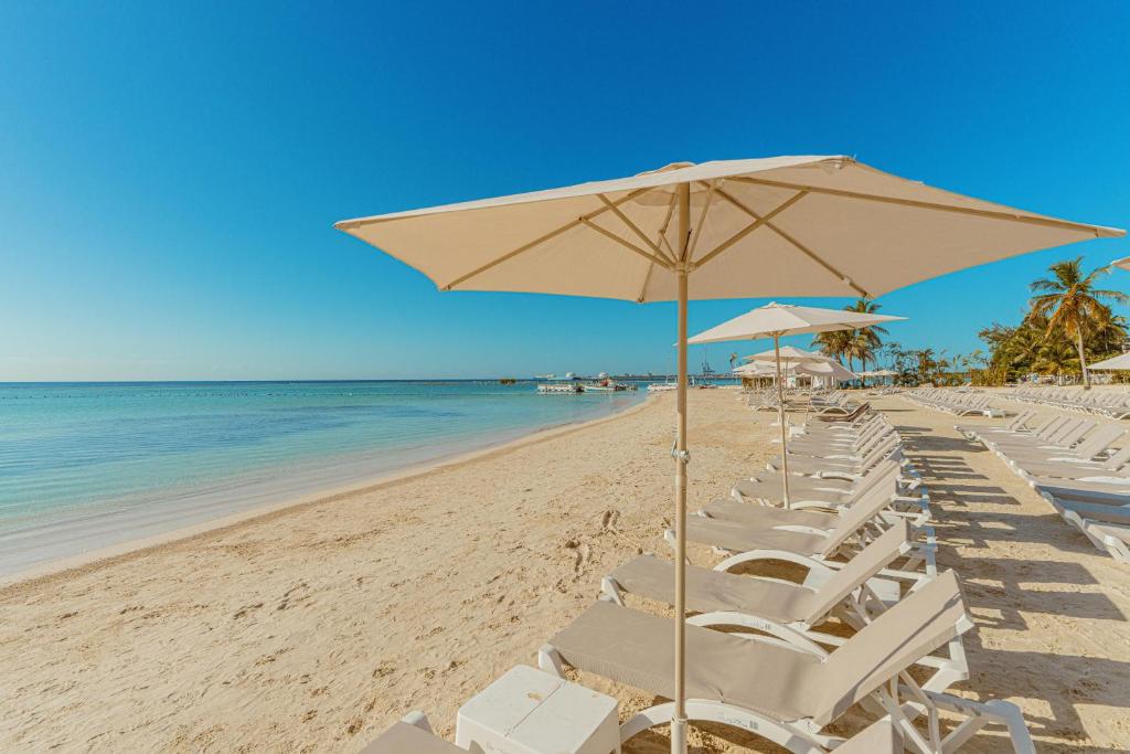 Santo Domingo Bay Convention Resort & Casino photo