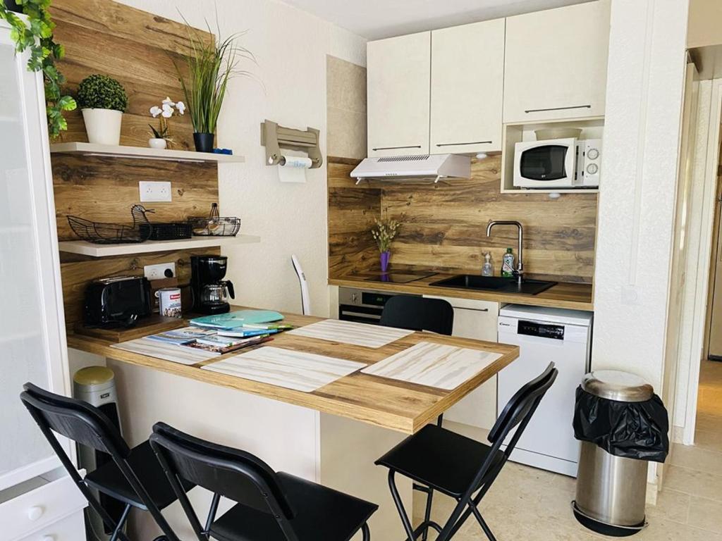 Studio cabine au Boucanet, parking - 4 pers. - FR-1-874-65