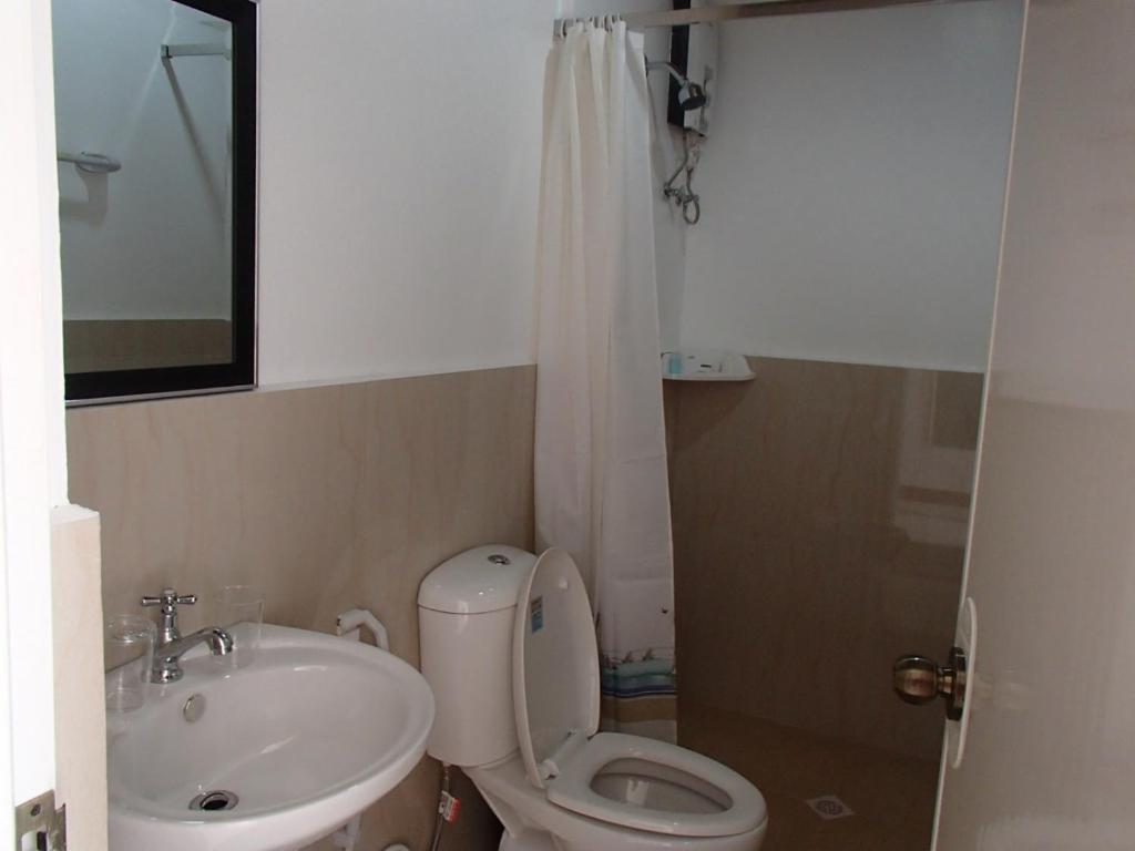 Koupelna v ubytování Malapascua Starlight Resort